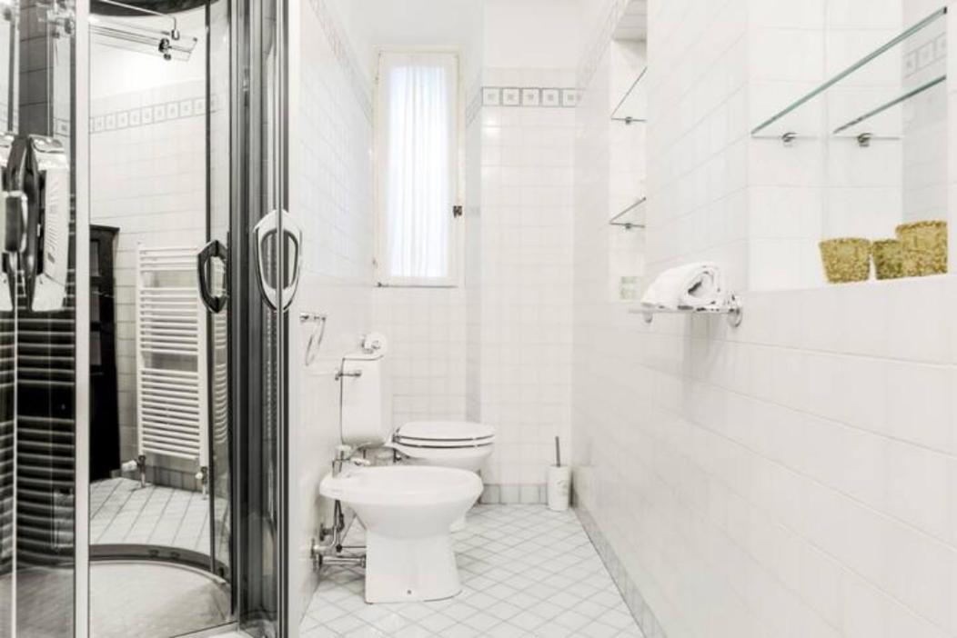 Pagano & Cenacolo Bright Apartment ميلان المظهر الخارجي الصورة